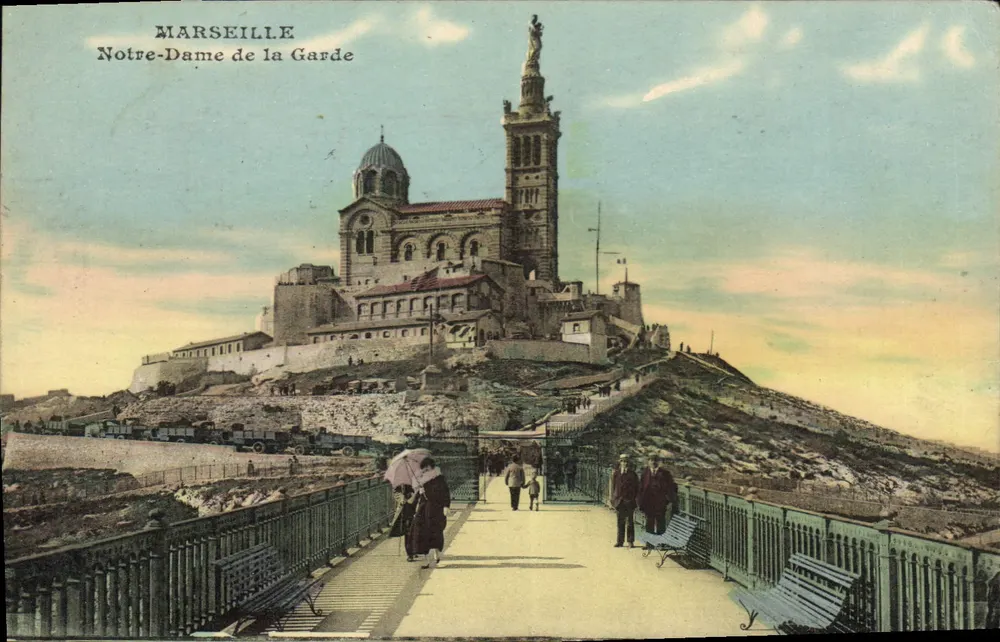 Marseille — Notre-Dame de la Garde — éditeur non identifié, n° de série non visible - Frente