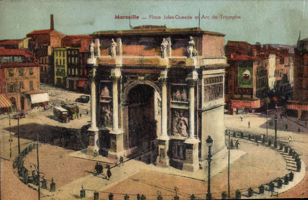 Marselha — Praça Jules-Guesde e Arco do Triunfo - Frente