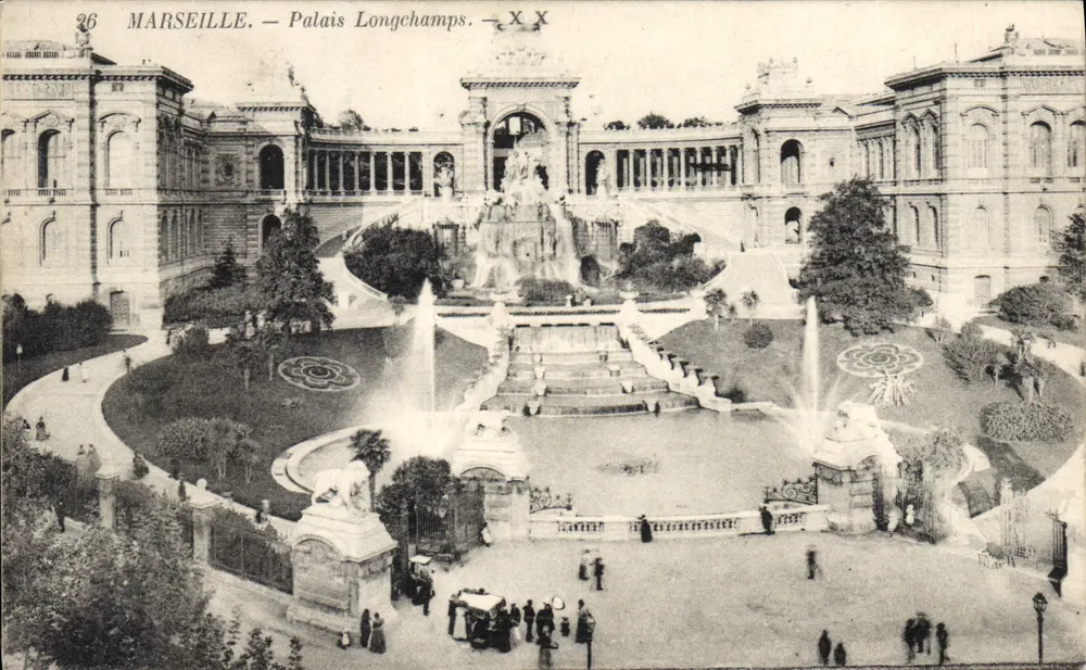 Marselha — Palácio Longchamps — XX - Frente
