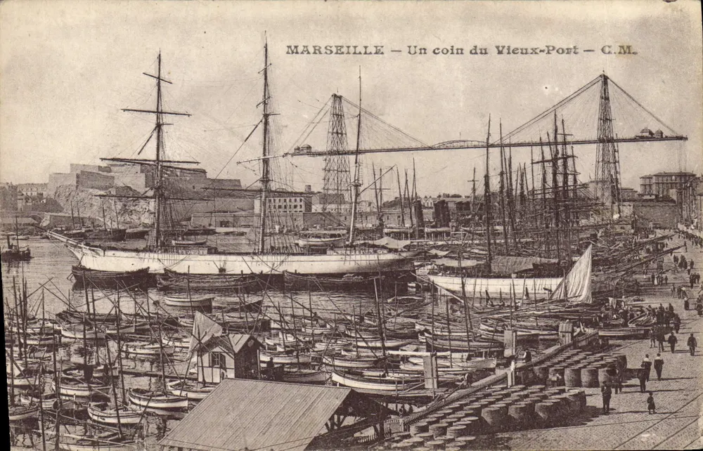 MARSEILLE — Ein Eck des Vieux-Port — C.M. - Vorderseite