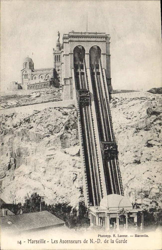 Marseille - Os Elevadores de N.-D. da Garde — Fototip. E. Læcour — Marseille - Frente