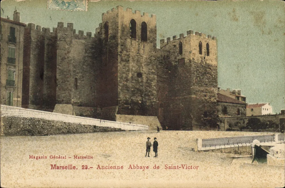 Antiga Abadia de São Victor — Marselha — Magasin Général - Frente