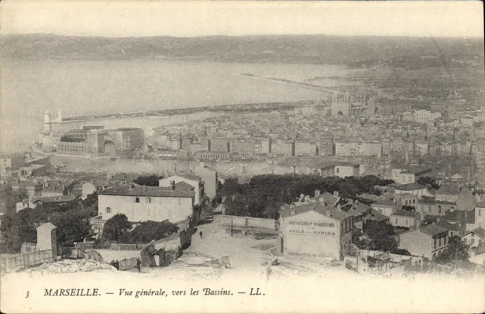 Marseille — Allgemeiner Blick, Richtung Basins — LL. - Vorderseite