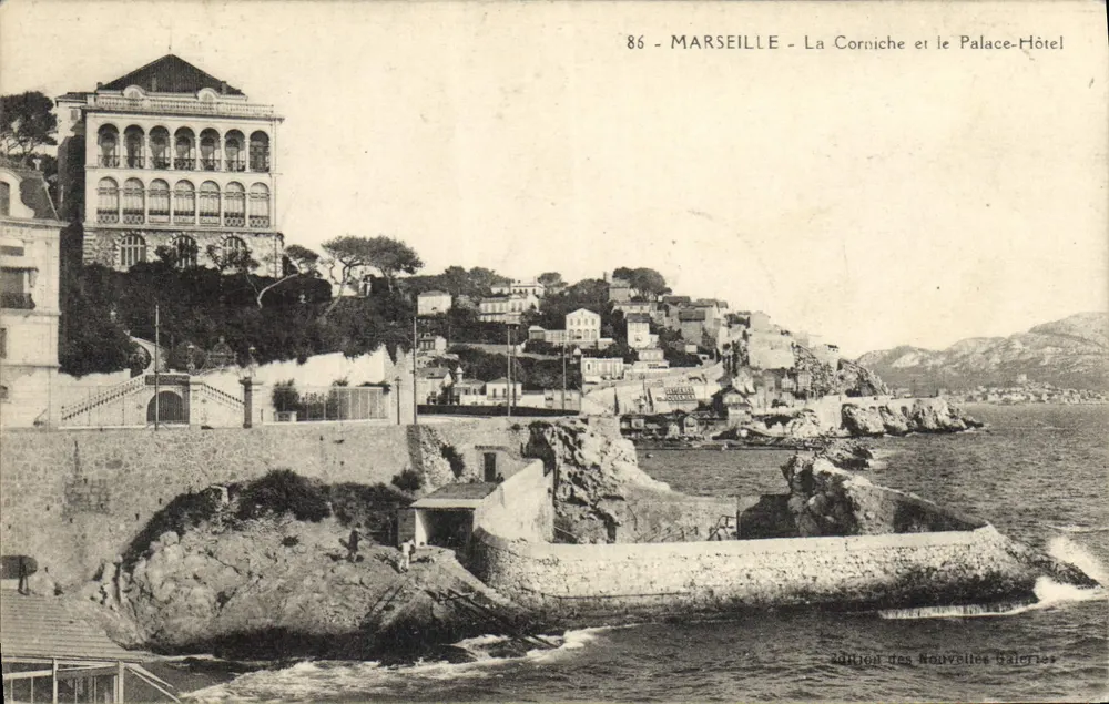 Marselha - A Corniche e o Palace-Hôtel — edição das Nouvelles Galeries, n°86 - Frente