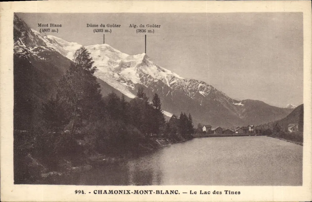 Chamonix-Mont-Blanc — O Lago dos Tines — Vista dos montes do Goûter e do Mont Blanc - Frente