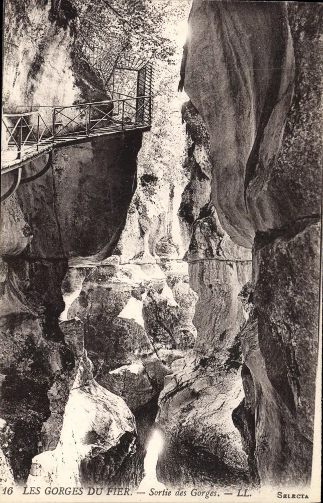 As Gorges do Fier — Saída das Gorges — LL. — Selecta — n°16 - Frente
