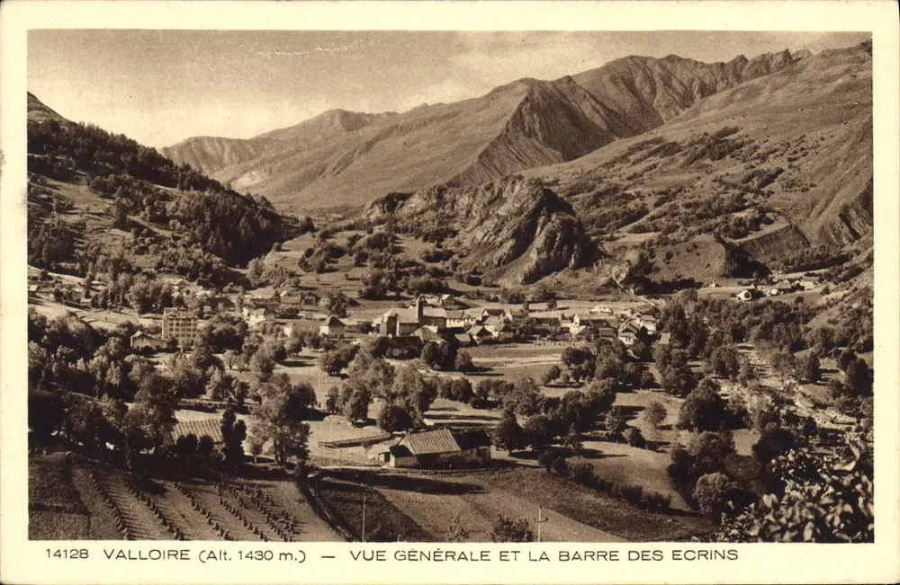 Valloire (Höhe 1430 m.) — Allgemeiner Blick und die Barre des Ecrins — Sammlung La Savoie - Vorderseite
