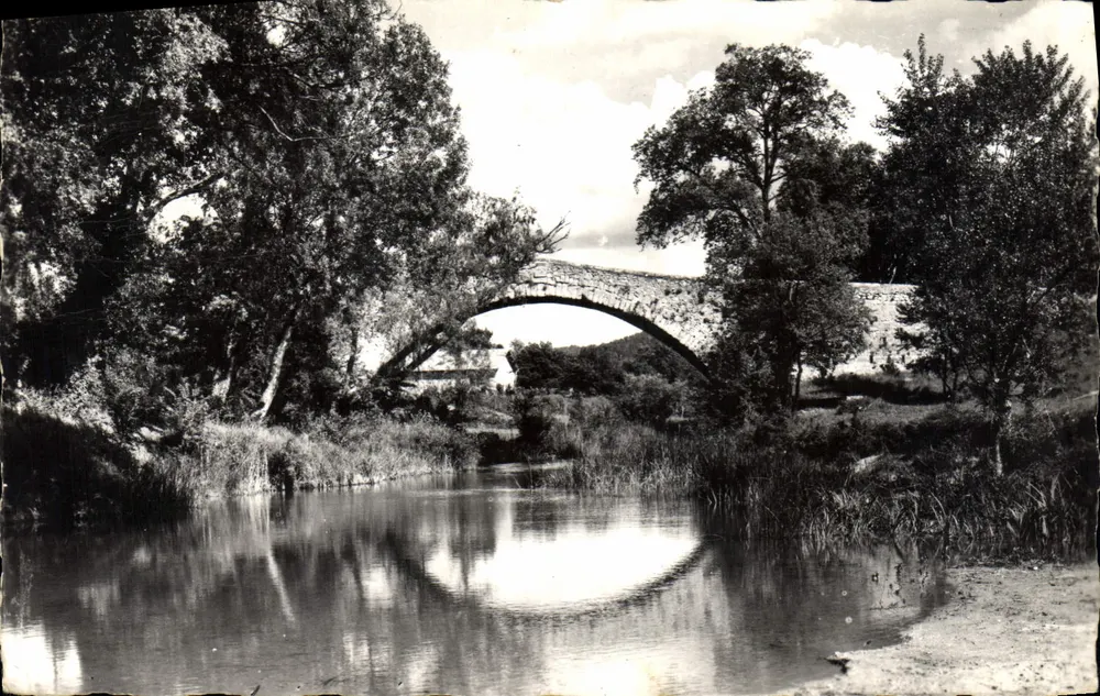 Pont des Trois Sautets — Environs d'Aix-en-Provence — Editions de France - Vorderseite