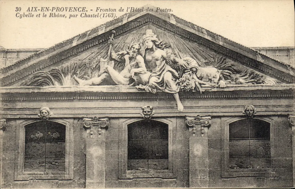 Aix-en-Provence — Gesims des Postamtshotels. Cybelle und der Rhône, von Chastel (1763). - Vorderseite