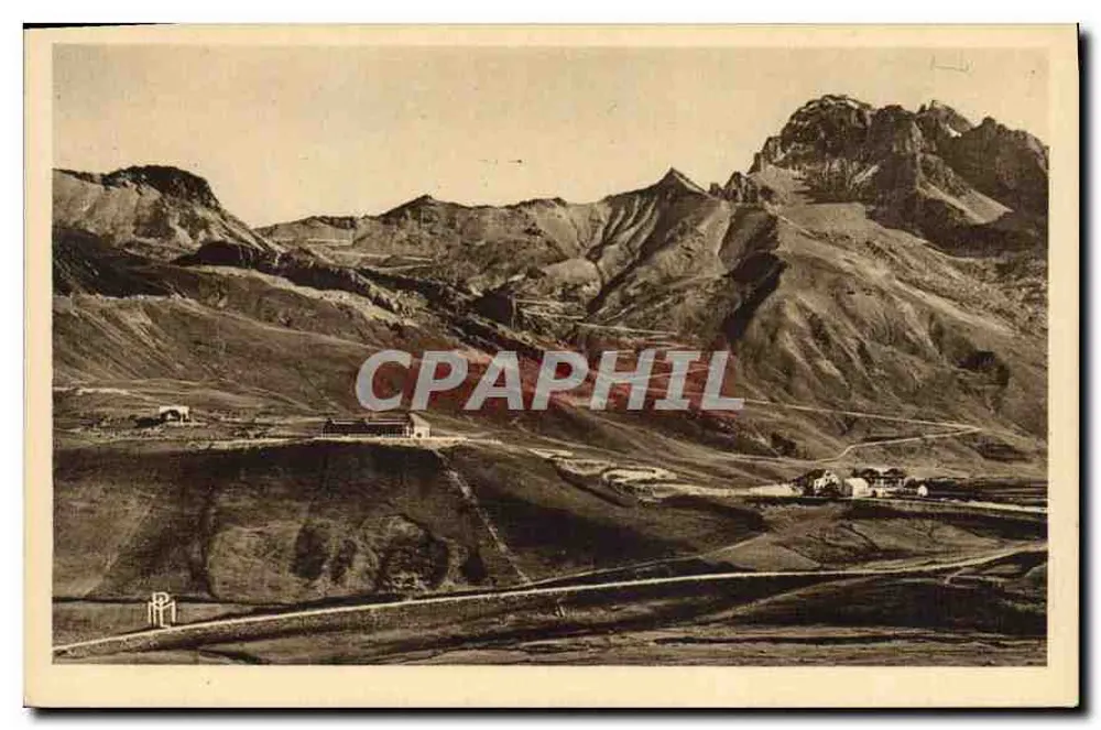 Die Galibier-Kurven — Der Galibier-Pass — Restaurant du Col Lautaret - Vorderseite