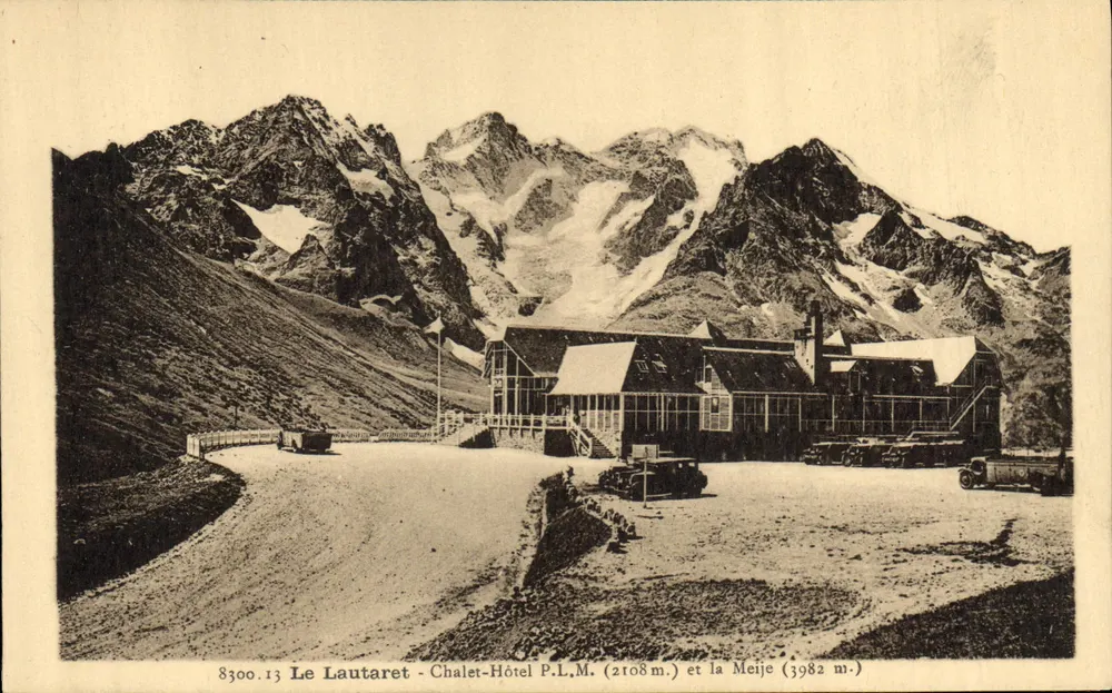 Der Lautaret - Chalet-Hotel P.L.M. (2108 m.) und die Meije (3982 m.) - Vorderseite
