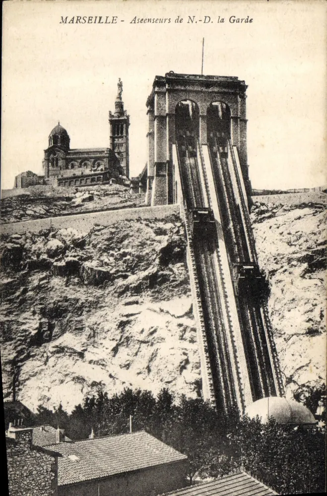 Marselha - Ascensores de N.-D. la Garde - Frente