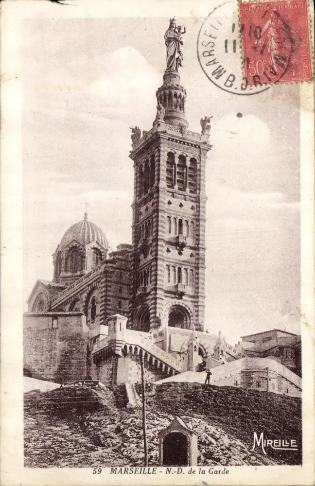 Marselha - N.-D. de la Garde — vista da basílica e da estátua da Virgem — Mireille, n° 59 - Frente