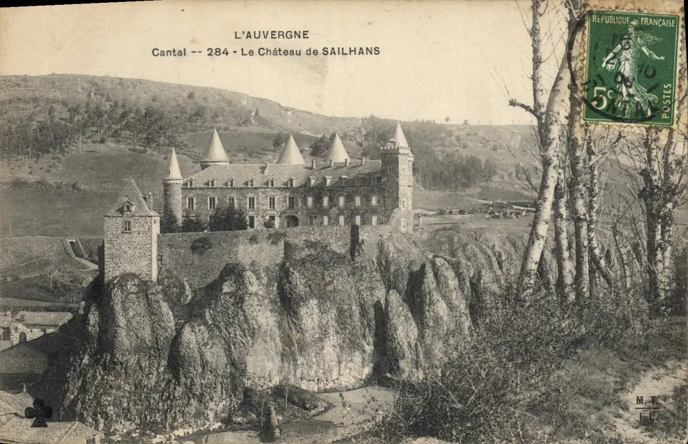 Schloss Sailhans — Cantal — 284 — Auvergne - Vorderseite