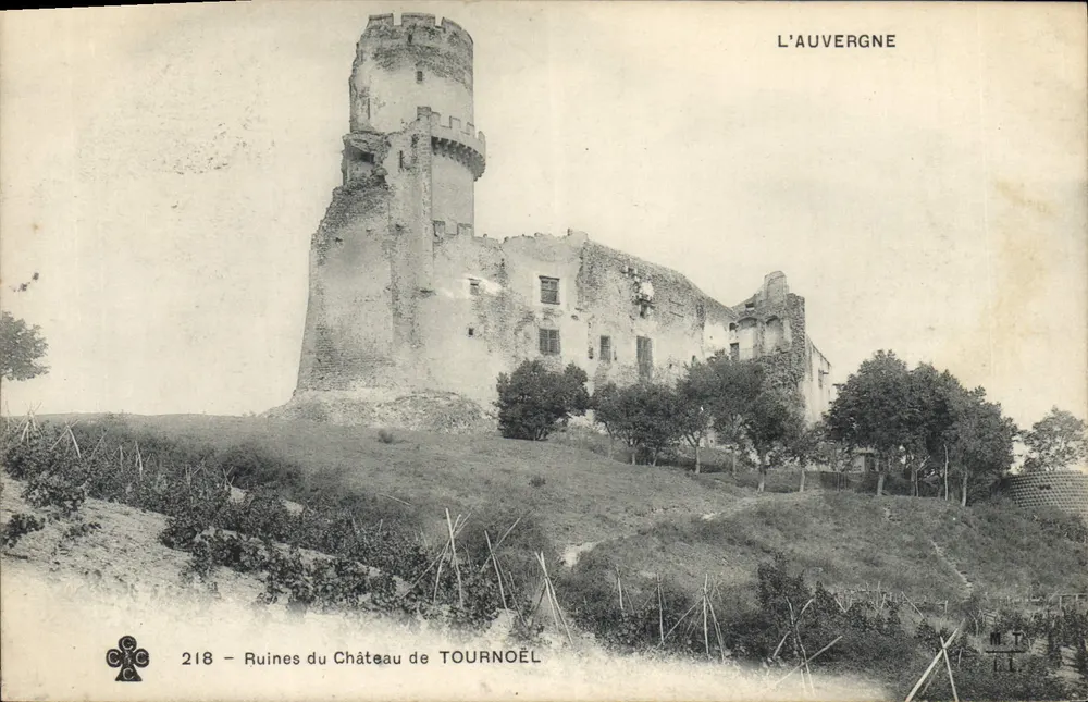 Ruïnes van het Kasteel van Tournoël — L'Auvergne — uitgever L'Auvergne, n° 218 - Voorkant