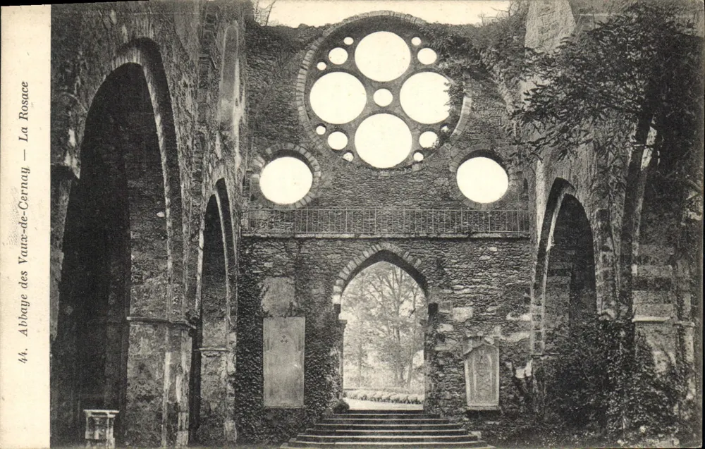 Rovine dell'Abbazia di Vaux-de-Cernay — La Rosace — editore Héliotypie Bourdier et Laucheux, Versailles, n°44 - Recto