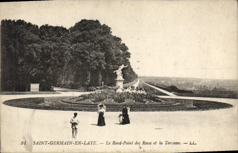 Saint-Germain-en-Laye — Rond-Point des Roses und Terrasse — LL. - Vorderseite