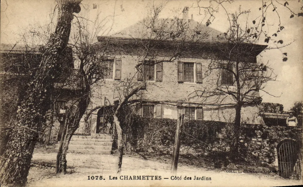 Les Charmettes — Côté des Jardins — Coll. L. Grimal, Chambeay - Frente