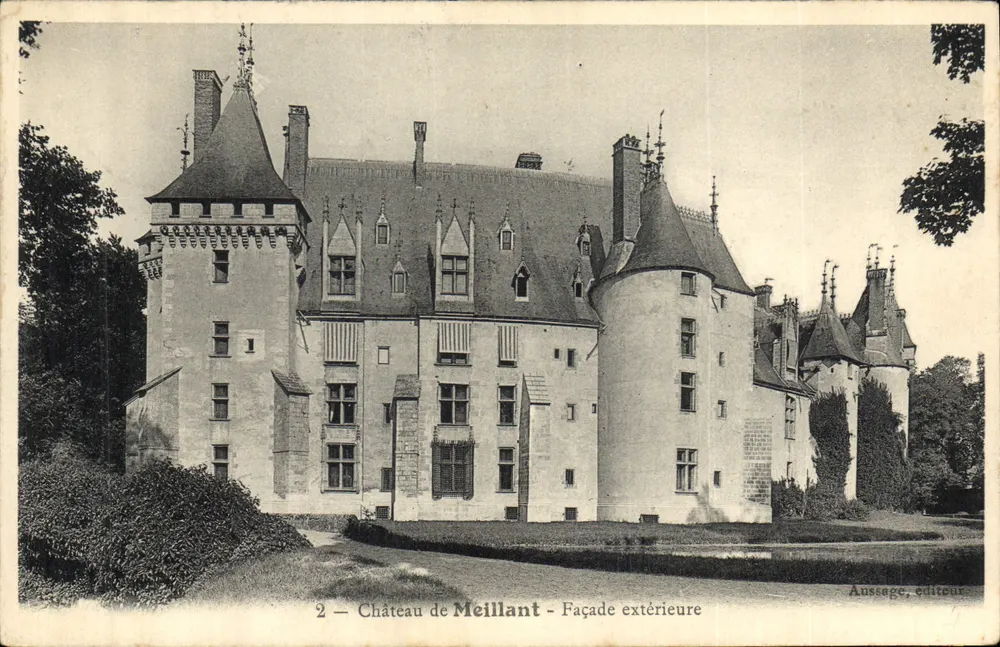 Castelo de Meillant — Fachada externa — Aussage, editor - Frente