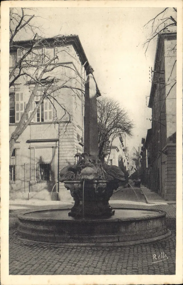 La Fontaine des Quatre-Dauphins — Aix-en-Provence (1667) — Rella - Vorderseite