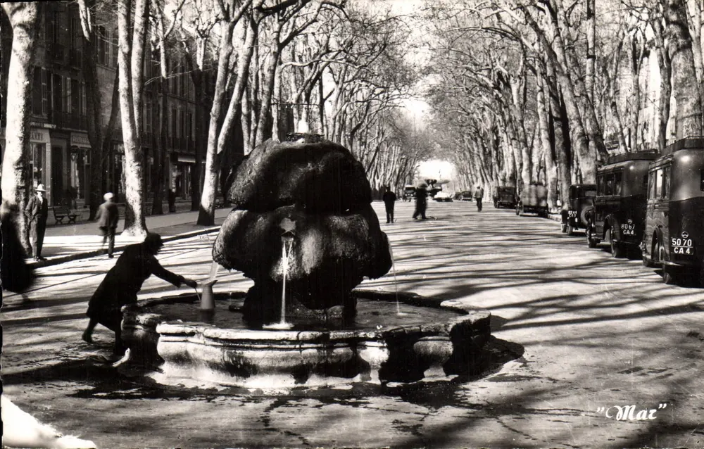 Fonte 'Maz' — Aix-en-Provence — editada por 'Ville d'Art' - Frente
