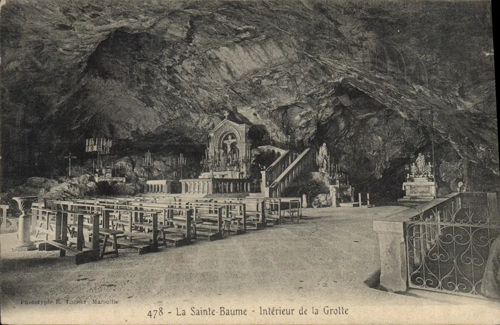 La Sainte-Baume - Interior da Gruta — Fototipia E. Lasgour, Marselha, n°478 - Frente