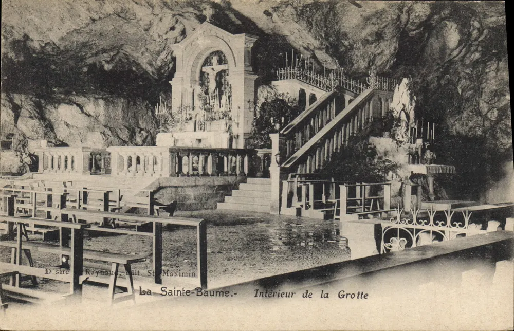 La Sainte-Baume — Interior da Gruta — Photo-stélabr. Baudouin-Vincent, Marseille - Frente
