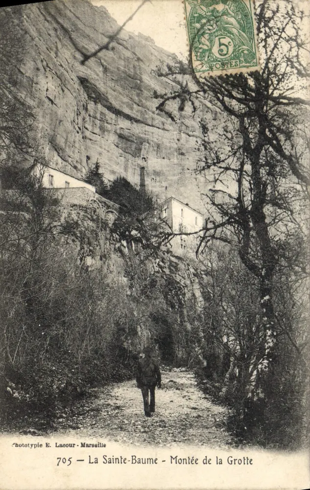 La Sainte-Baume - Montée de la Grotte — Phototypie E. Laoour - Marseille, n°705 - Frente
