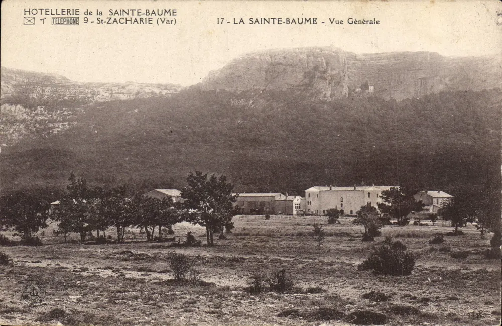 La Sainte-Baume - Vista Geral — Hotellerie de la Sainte-Baume, St-Zacharie (Var) - Frente