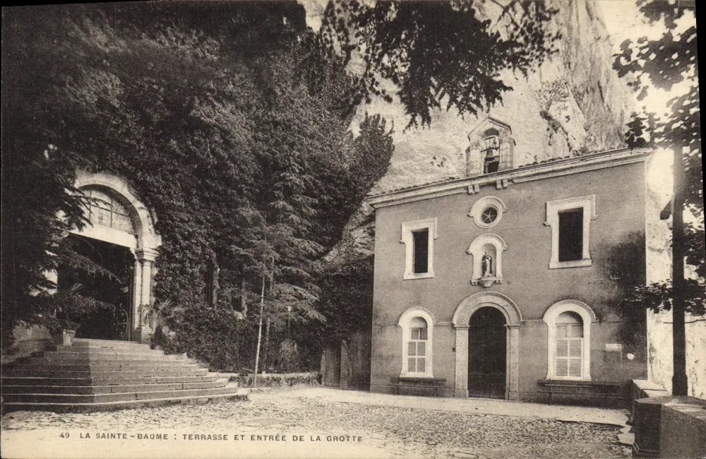 La Sainte-Baume : Terrasse et entrée de la grotte — éditeur non identifié, n° 49 - Recto