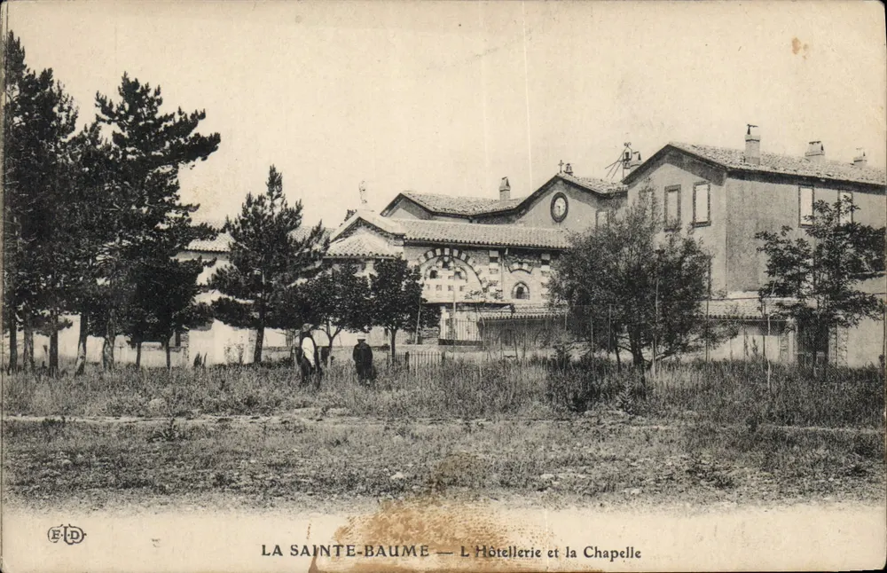 La Sainte-Baume — Das Hotel und die Kapelle - Vorderseite