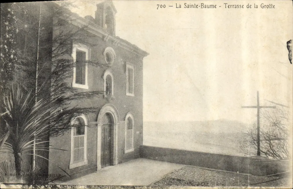 La Sainte-Baume - Terrasse de la Grotte — Editore E. Rust-Louis Camerille, n° 700 - Recto