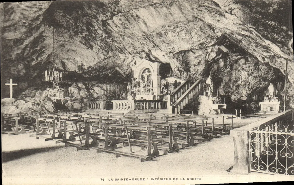 A Santa Bauma: Interior da gruta — editor Phototypies Marius Bar, Toulon, n° 74 - Frente