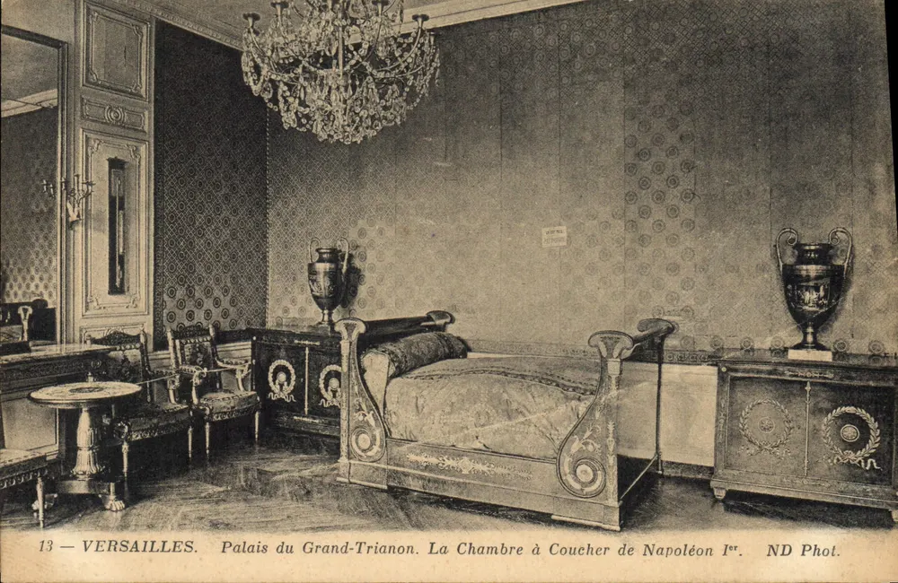 Versailles — Schloss des Grand Trianon. Schlafzimmer von Napoleon I. — ND Phot. n°13 - Vorderseite