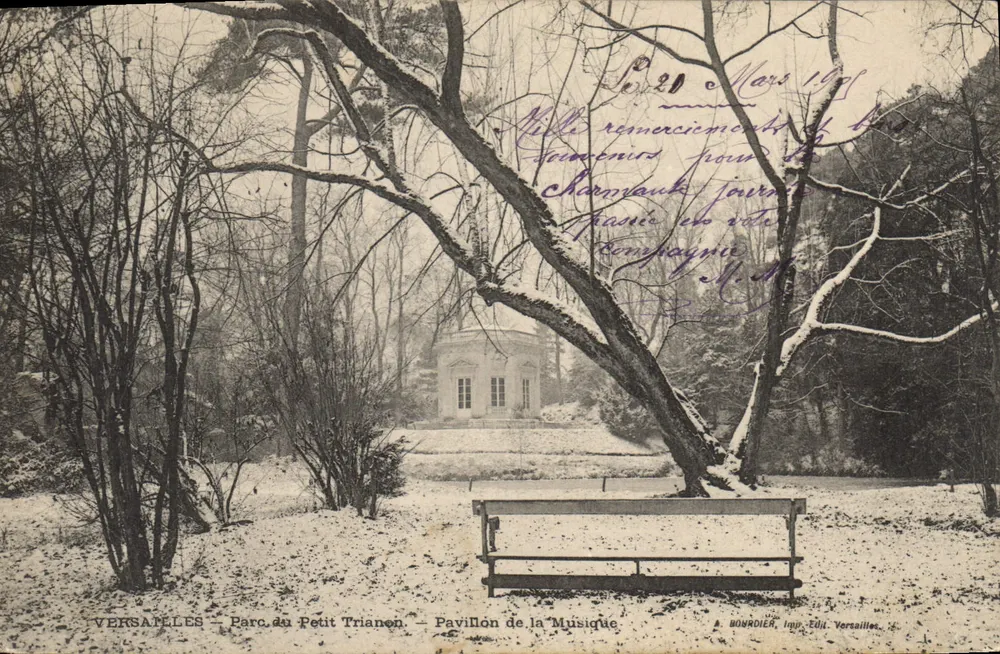 Versailles - Park des Petit Trianon - Pavillon der Musik - Vorderseite