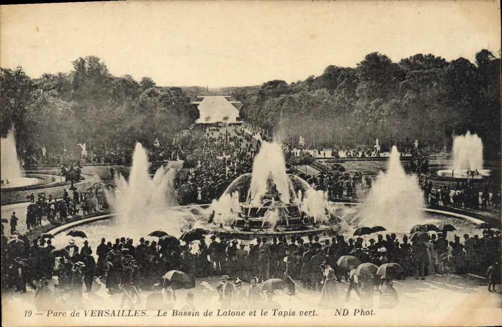 Park von VERSAILLES — Der Bassin de Latone und der Grün Teppich — ND Phot. n°19 - Vorderseite