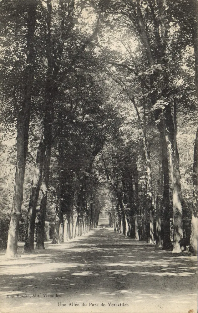 Uma Avenida do Parque de Versailles — Mme Moreau, editora, Versailles - Frente