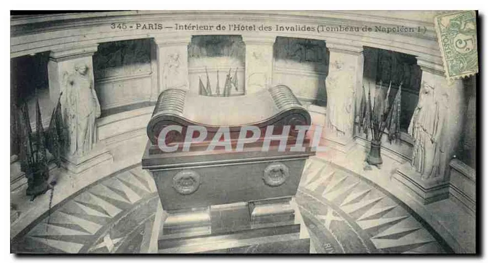 Paris — Innenansicht des Hôtel des Invalides (Grab von Napoleon I) - Vorderseite