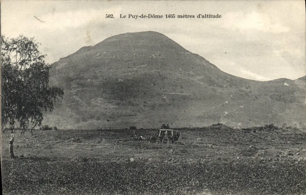 Le Puy-de-Dôme — 1465 metros de altitude — série 502 - Frente