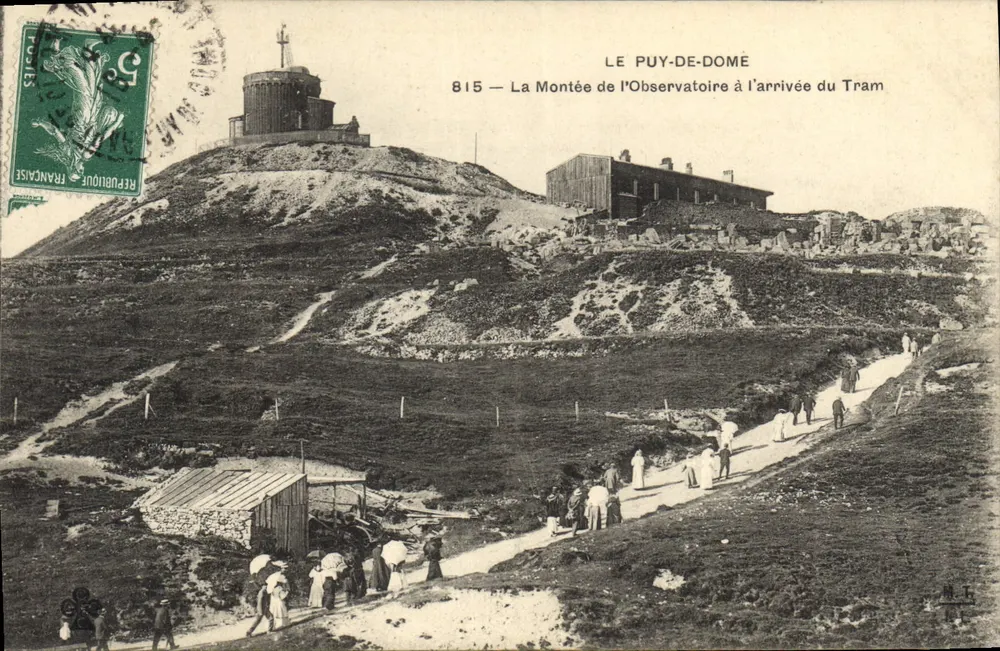 Le Puy-de-Dôme — Die Aufwärtsfahrt zum Observatorium bei Ankunft des Trams — Serie 815 - Vorderseite