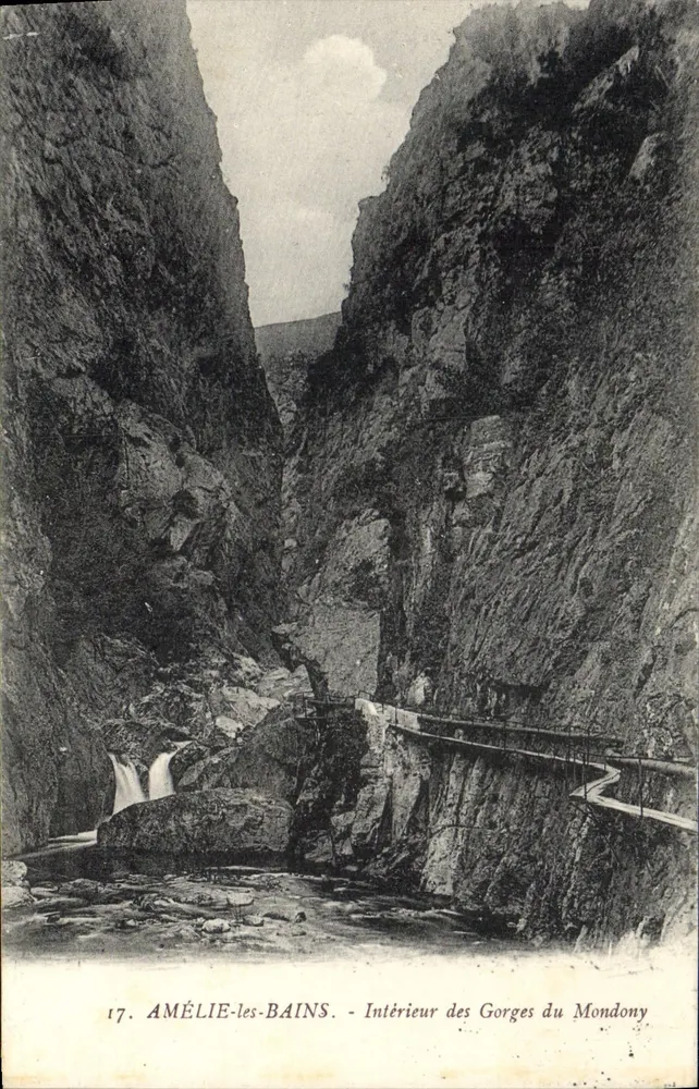 Amélie-les-Bains — Innenansicht der Mondony-Schlucht — F. Salvat, Verlag Nr. 17 - Vorderseite