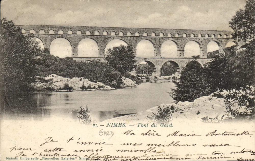 Nîmes — Pont du Gard — Maison Universelle, 'Nouvelles Galeries' n°21 - Frente