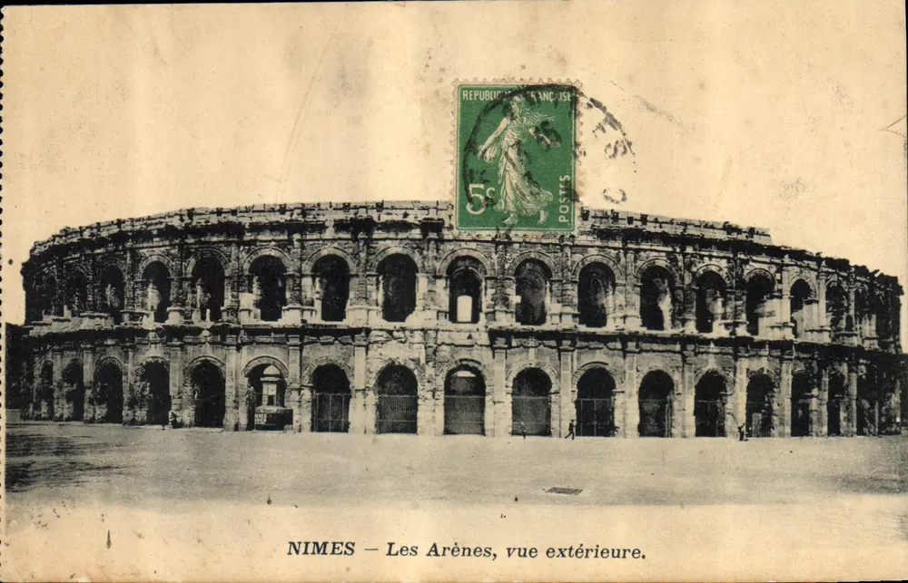 NIMES — Die Arenen, äußere Ansicht — Verlag nicht sichtbar, Seriennummer nicht lesbar - Vorderseite