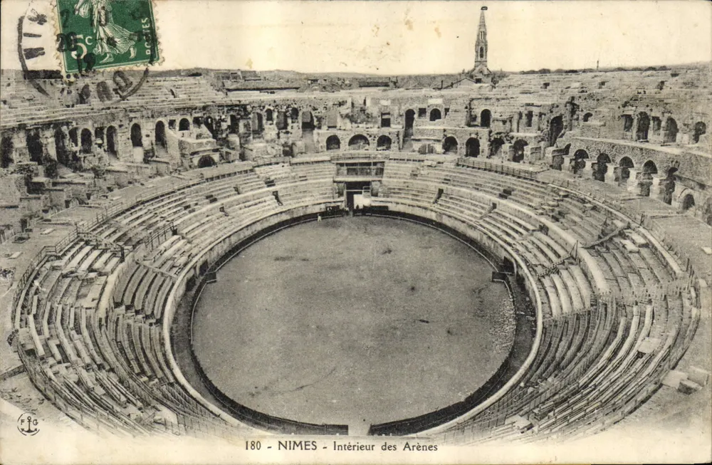 Nîmes - Interior das Arênes — série 180 — editor R.G. (Ancre) - Frente