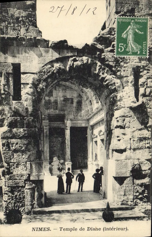 Nîmes — Templo de Diana (interior) — editor não identificado, número de série não visível - Frente