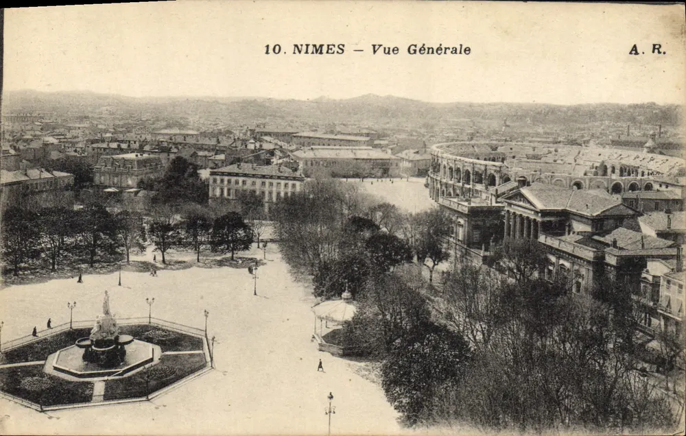 Nîmes — Vista Geral — A.R. n°10 - Frente