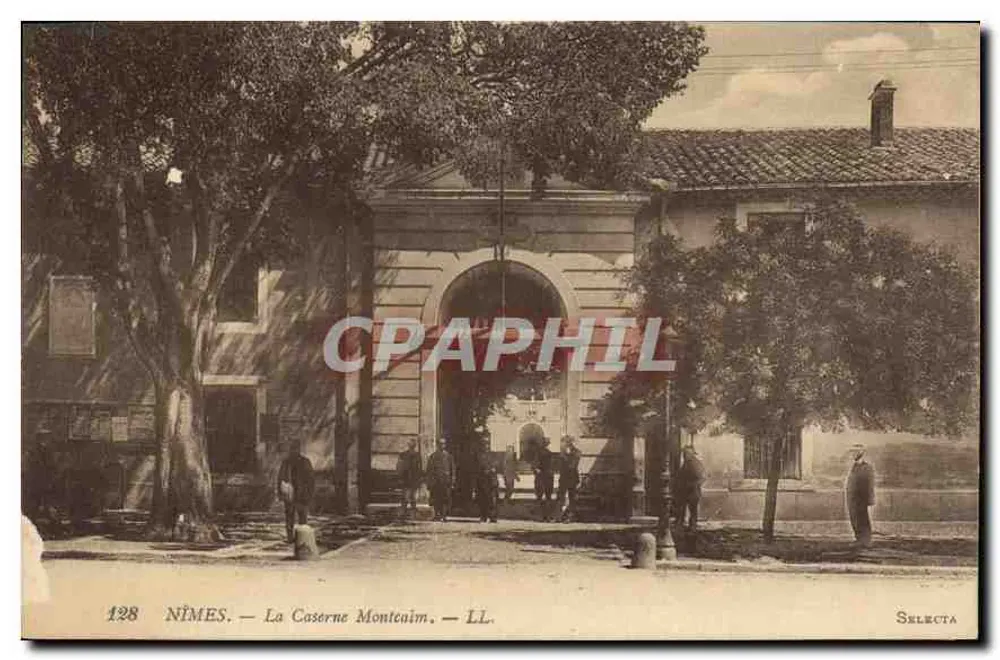 NÎMES — A Caserne Monteaim — LL. — Selecta - Frente
