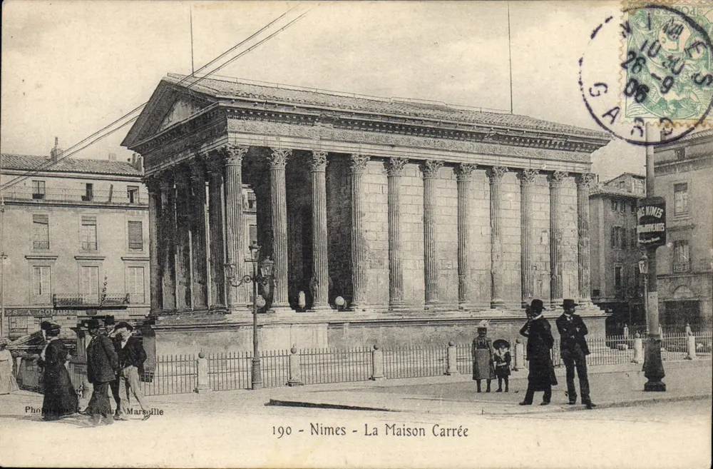 Nîmes - A Maison Carrée — Fotografia de C. Aubourg Marguille, n°190 - Frente