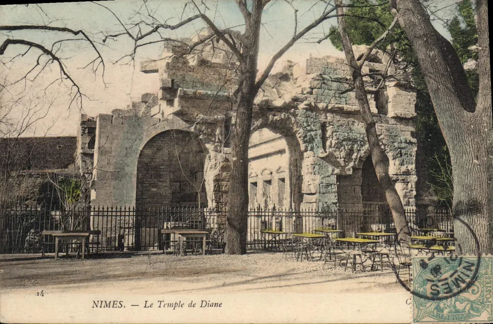 Nîmes — O Templo de Diana — editor desconhecido, n° 14 - Frente