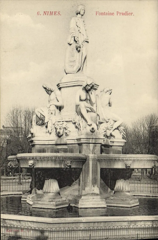 Nîmes — Fontaine Pradier — edição Barrion M. 6 - Frente